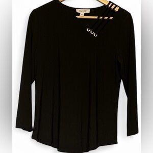 NEW WITH TAGS NINE WEST WOMAN BLACK BLOUSE SIZE MEDIUM